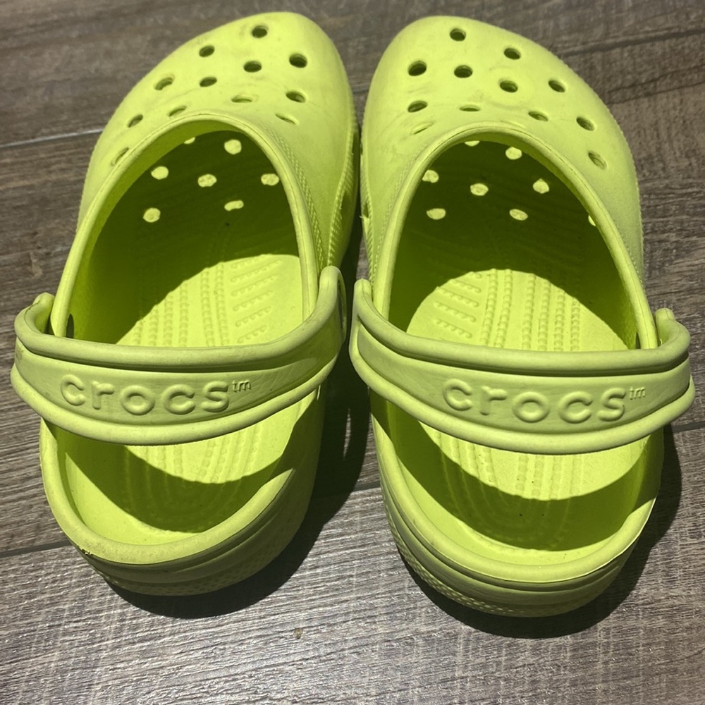 Crocs - Picture 2 of 4
